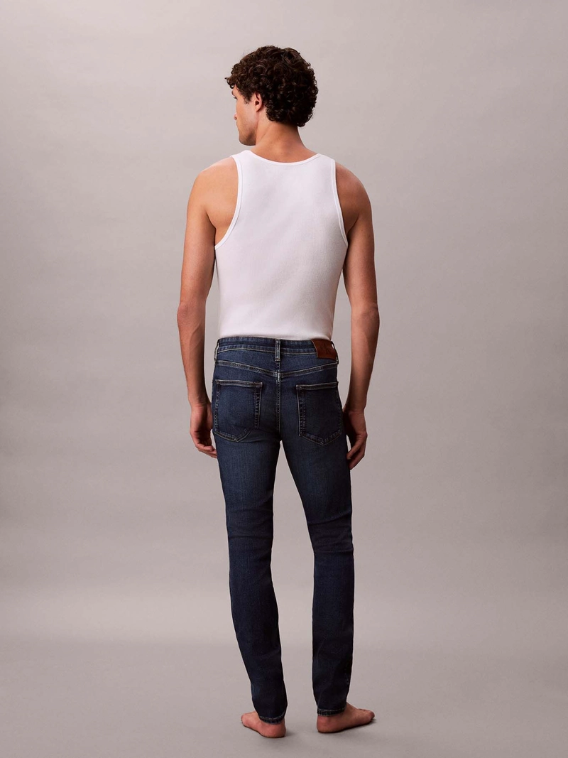 JEANS SKINNY CON ACABADO SATINADO - 2