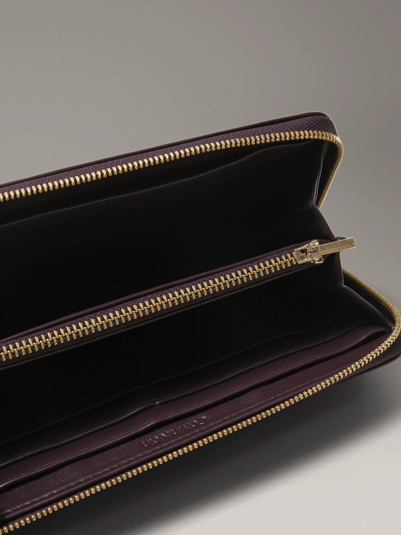 BILLETERA DE CUERO CON TEXTURA DE MONOGRAMA - 3