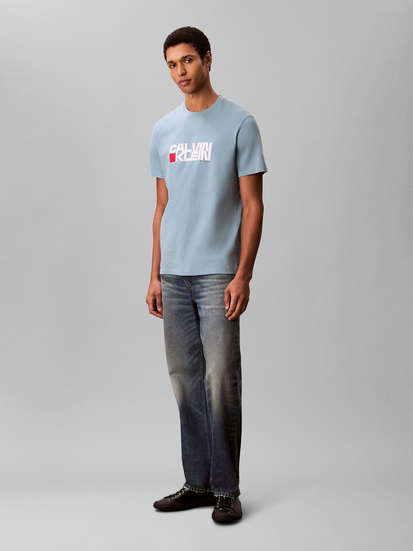 POLERA CON ESTAMPADO GRAFICO REDBOX - 2