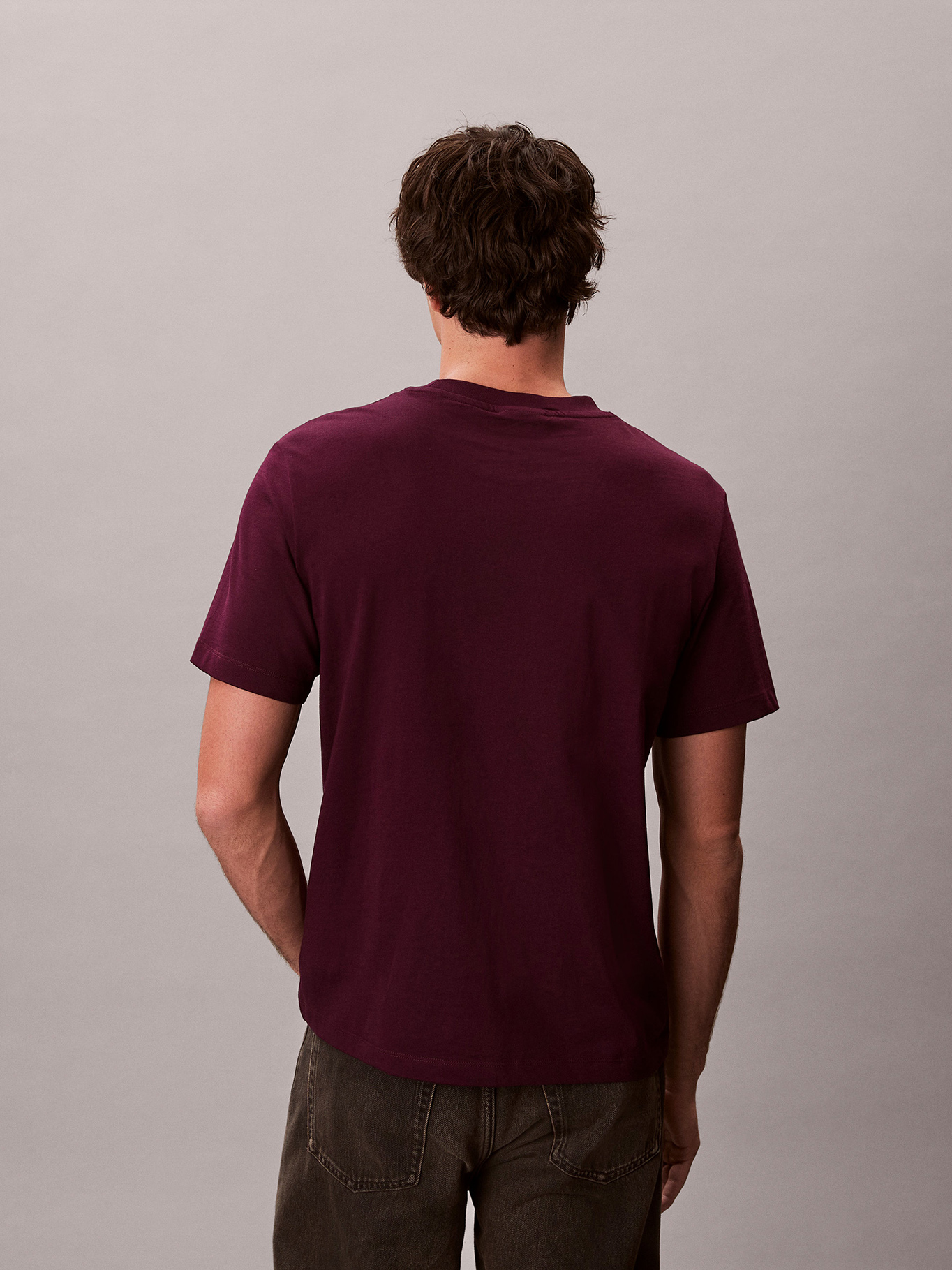 POLERA CON MONOGRAMA ESTAMPADO - 3