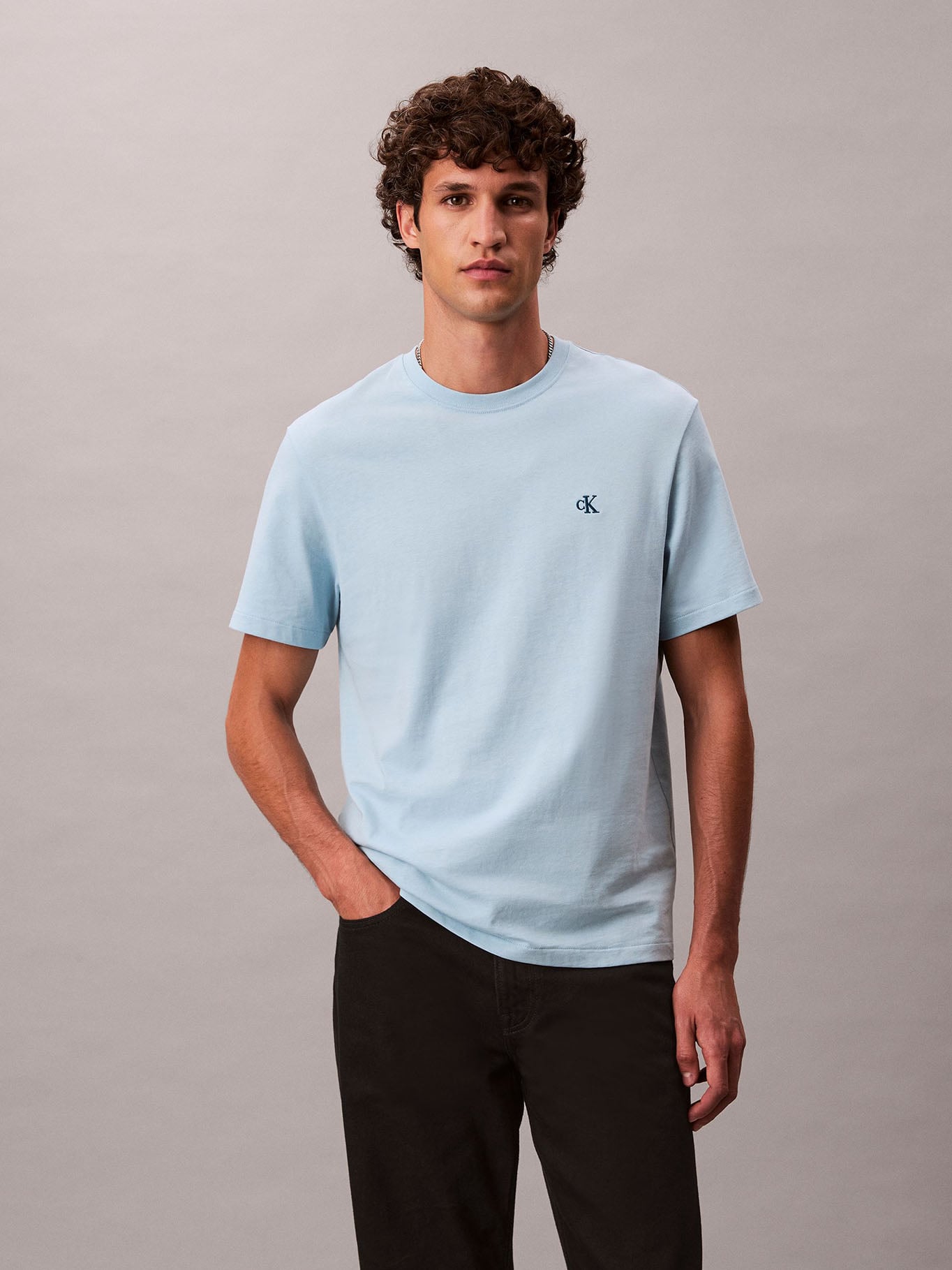 POLERA REGULAR CON MONOGRAMA BORDADO - 1
