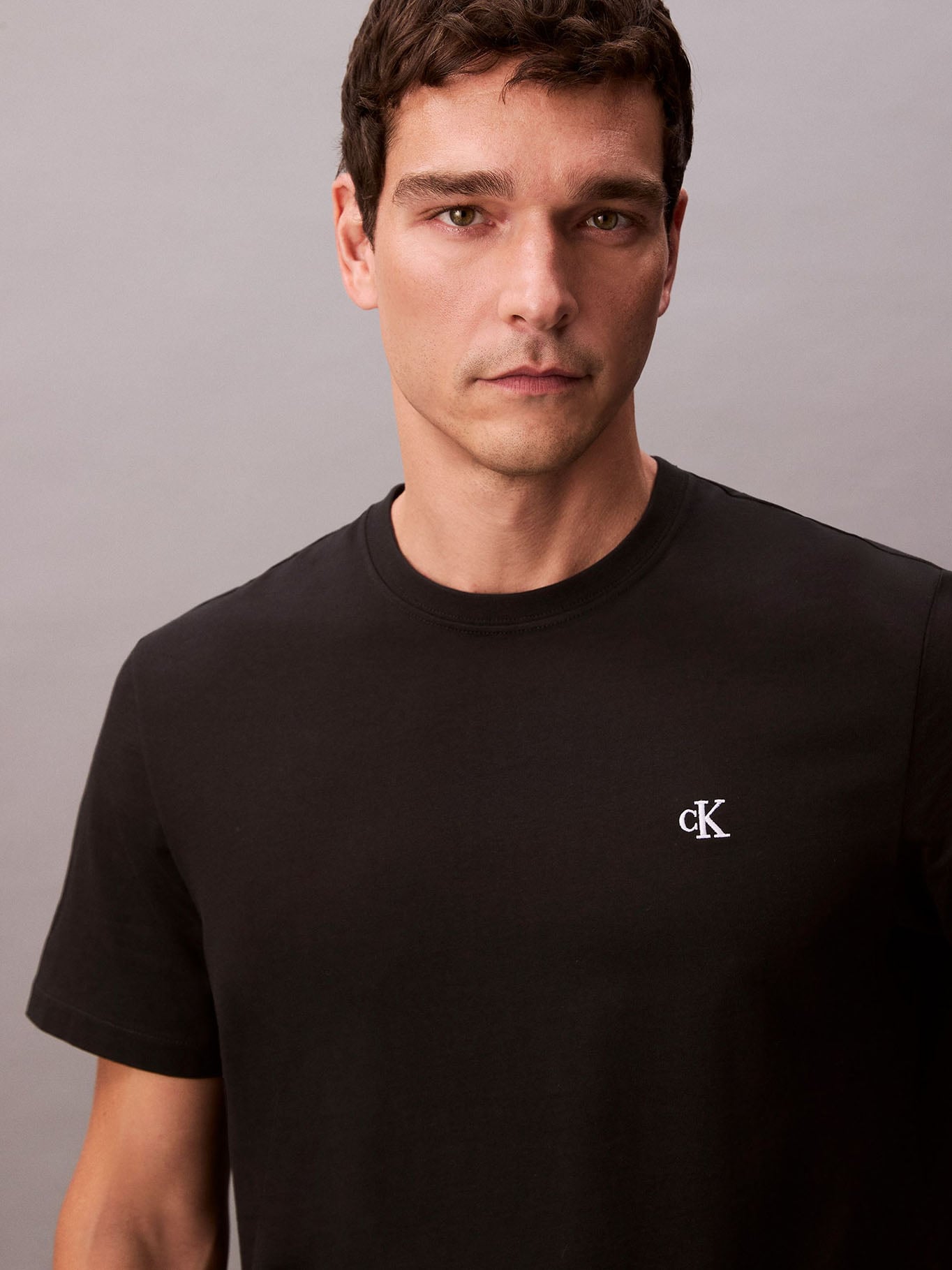 POLERA REGULAR CON MONOGRAMA BORDADO - 5