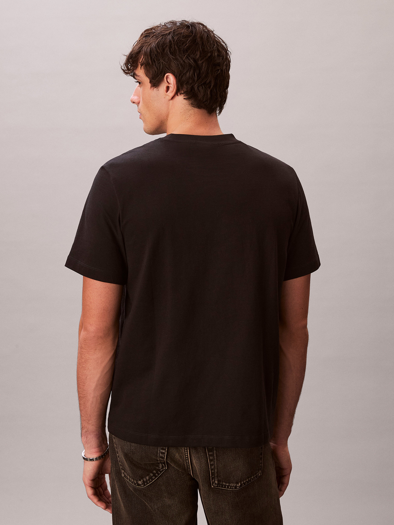 POLERA CON MONOGRAMA ESTAMPADO - 3