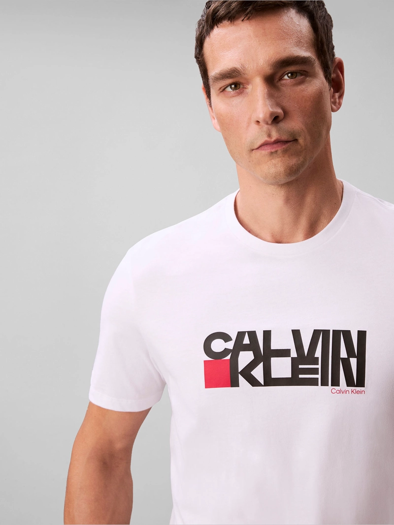 POLERA CON ESTAMPADO GRAFICO REDBOX - 5