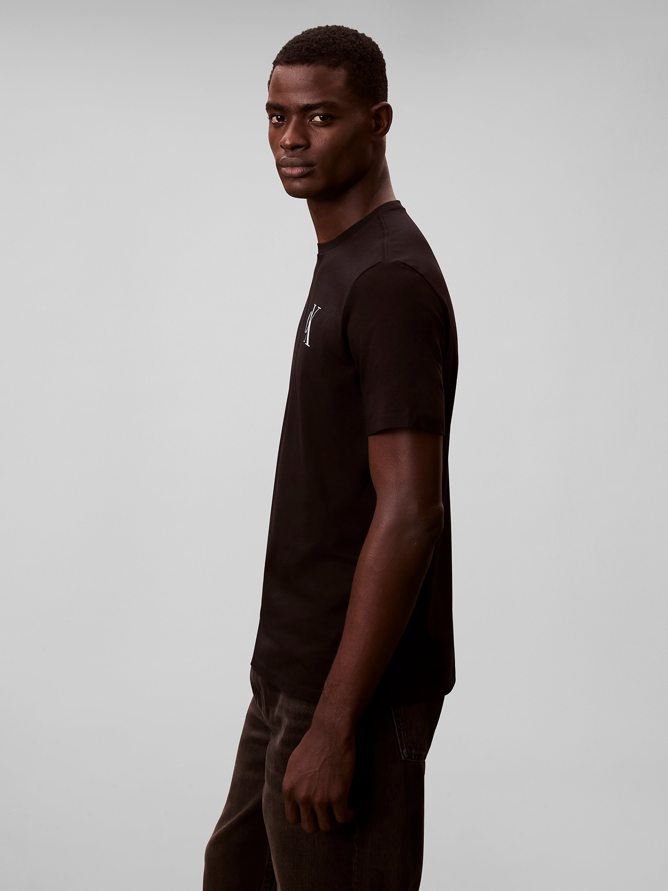 POLERA CON MONOGRAMA 30S - 4