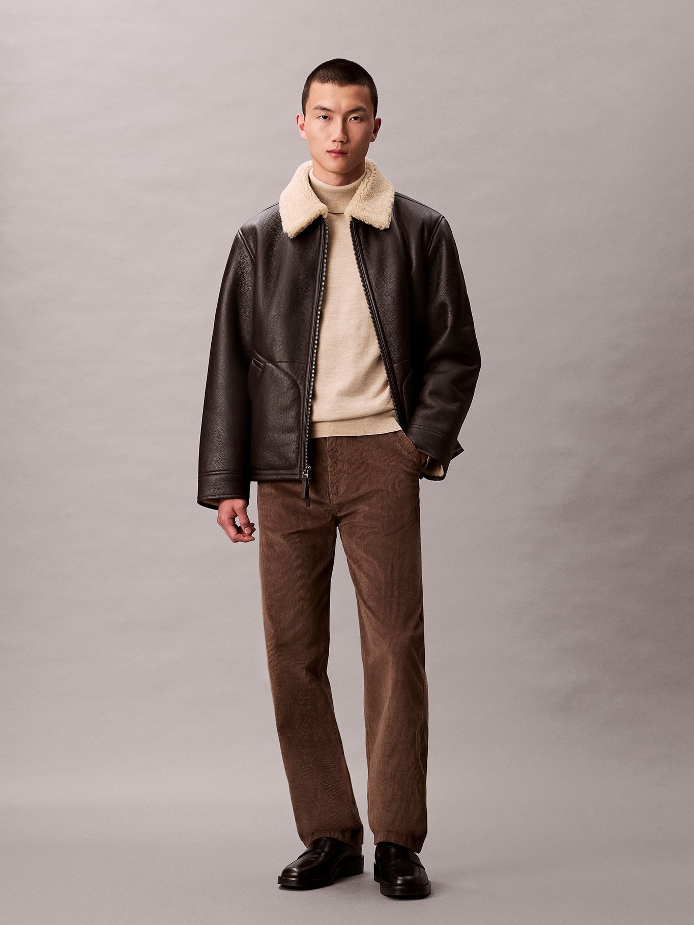 PANTALON RECTO DE PANA ESTILO 90S - 1