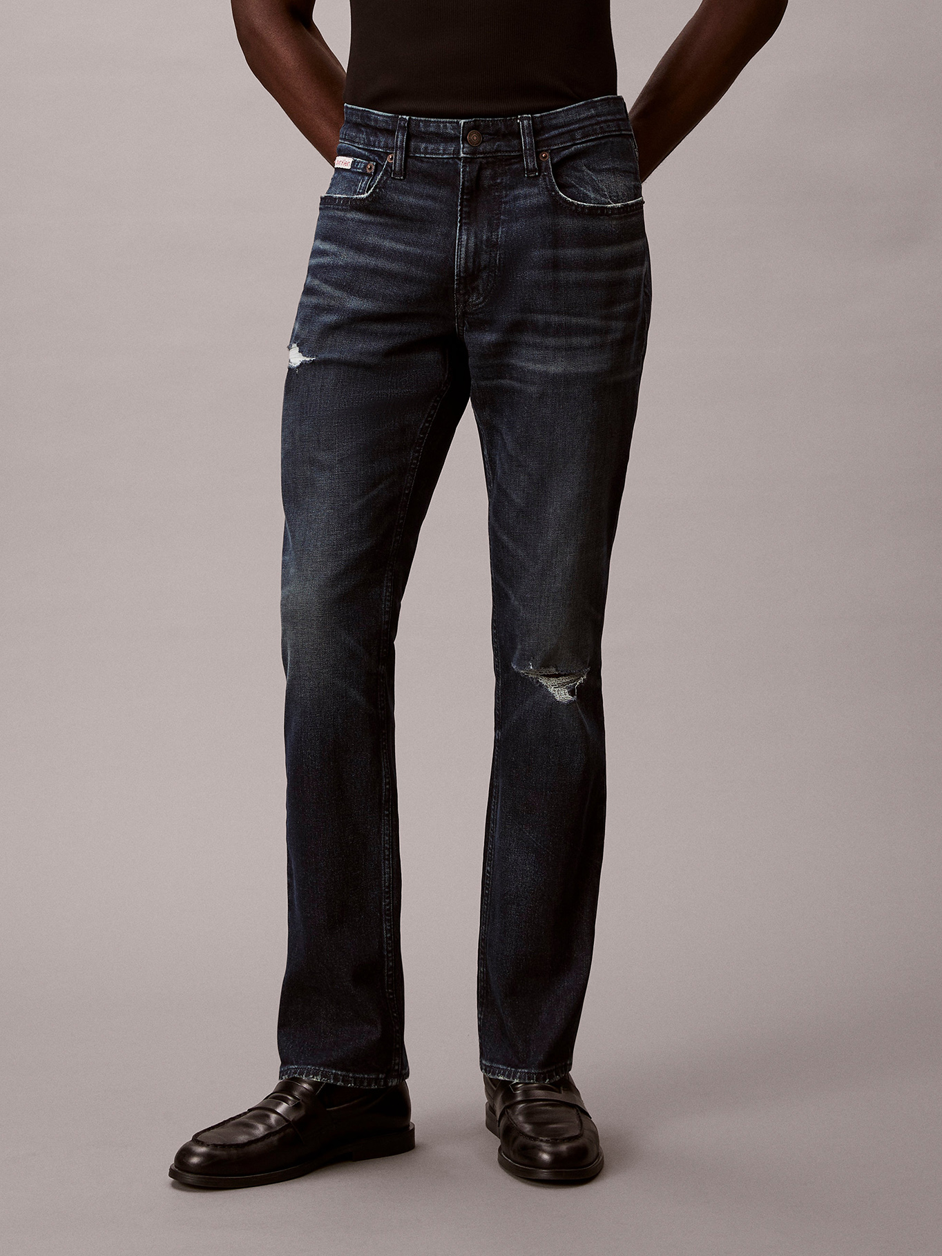 JEANS SLIM CON DETALLES ROTOS EN TONO DEEP DUSK - 1