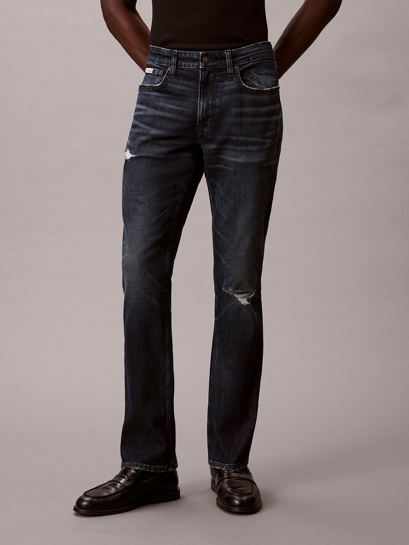 JEANS SLIM CON DETALLES ROTOS EN TONO DEEP DUSK - 1