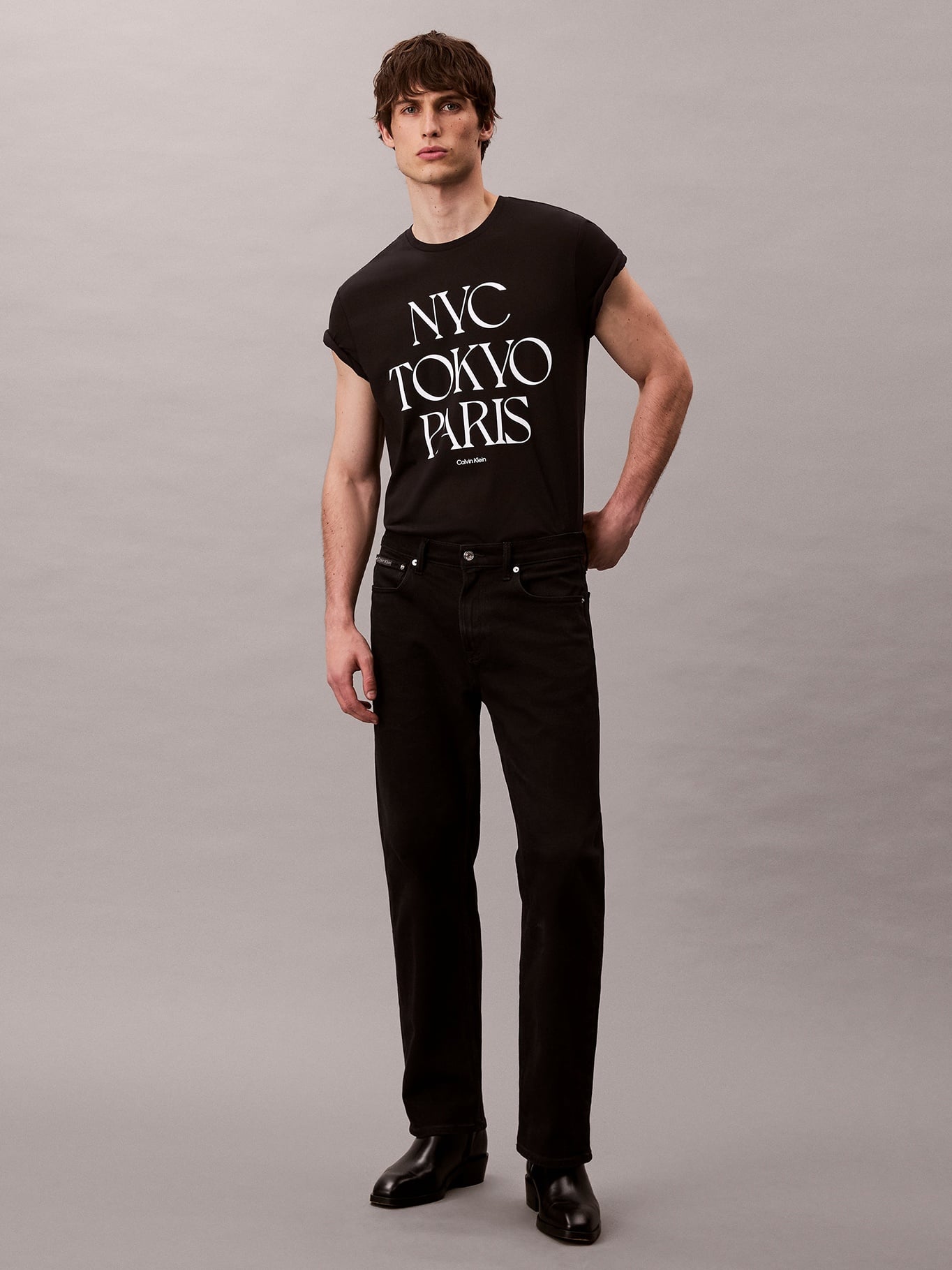 POLERA CON GRAFICO FLAGSHIP CITY - 2