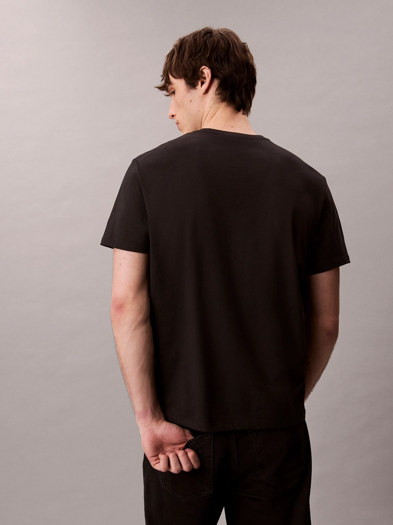POLERA CON GRAFICO FLAGSHIP CITY - 3
