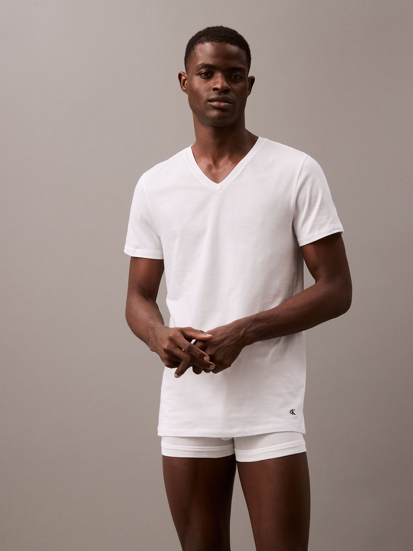 PACK DE 3 CAMISETAS CUELLO V COTTON CLASSICS - 2