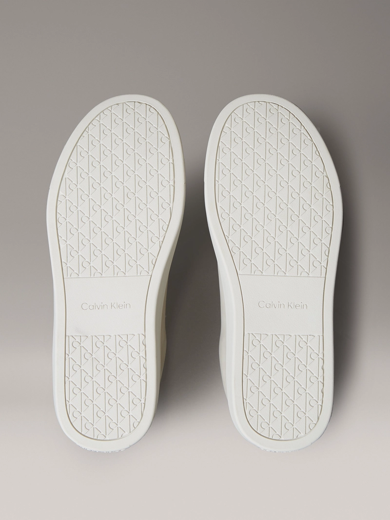 ZAPATILLAS CLASICAS CON SUELA GRUESA - 4