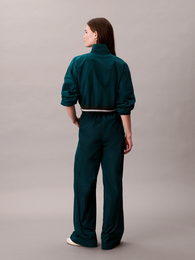 PANTALON DEPORTIVO DE TAFETAN CON CINTURA ELASTICA - 2