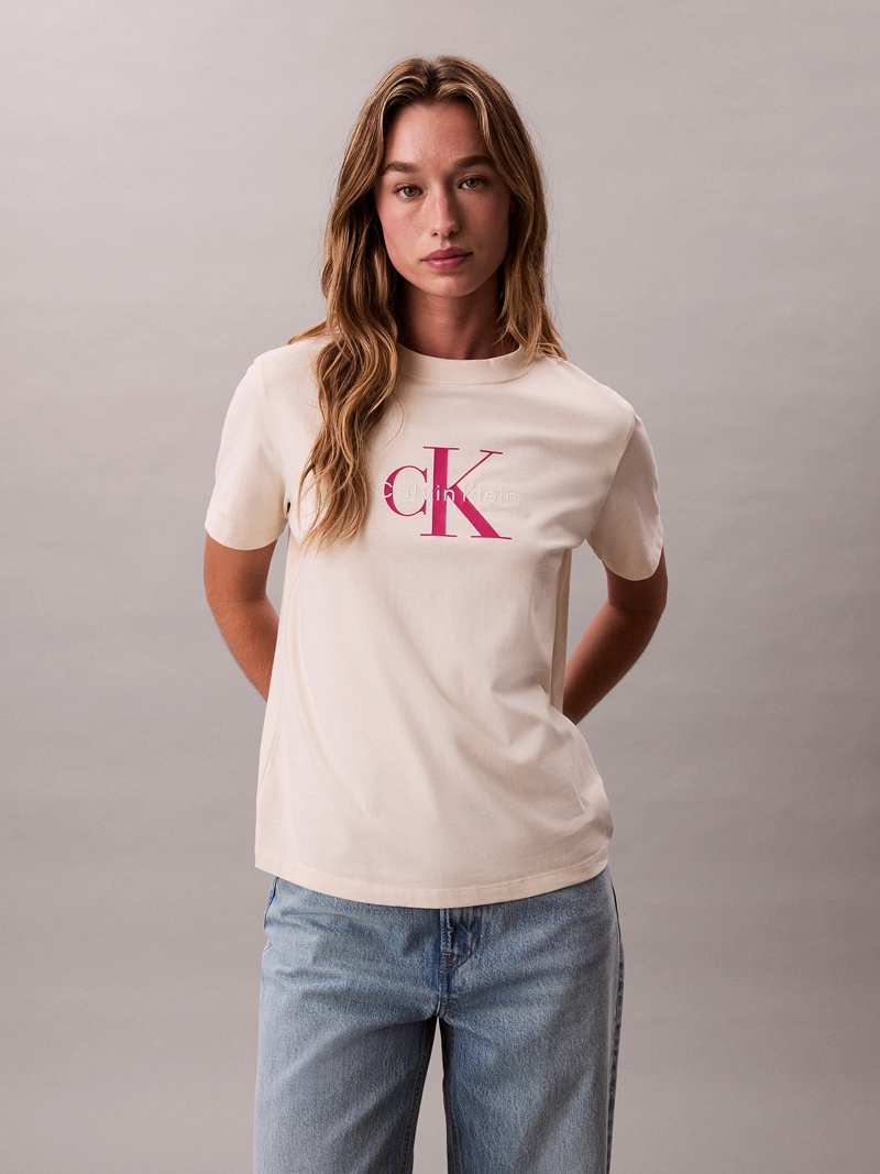 POLERA CLASICA CON MONOGRAMA ESTAMPADO - 1