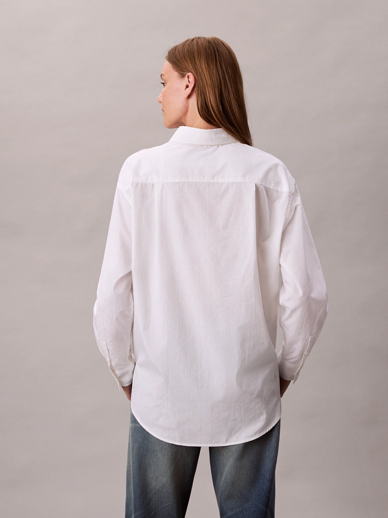 CAMISA CON LOGO ESTAMPADO INTEGRAL - 3