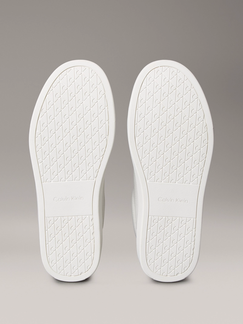 ZAPATILLAS CLASICAS CON CORDONES - 4