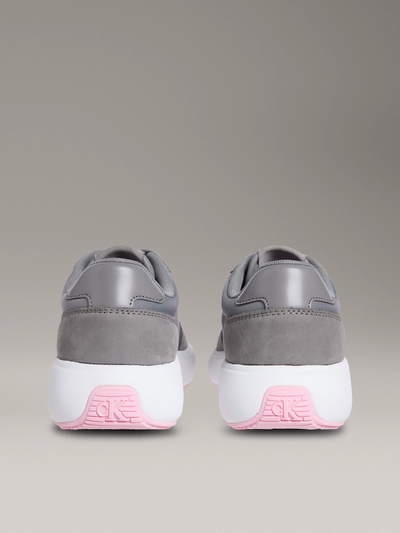 ZAPATILLAS ATHLE RUNNER CON MONOGRAMA - 2