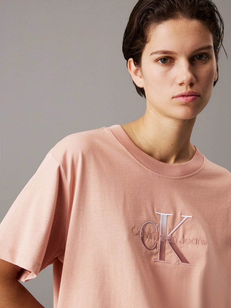 POLERA EMBROIDERED MONOLOGO - 4