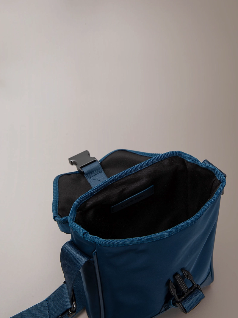 BOLSO REPORTER CON SOLAPA Y CIERRE RAPIDO - 4