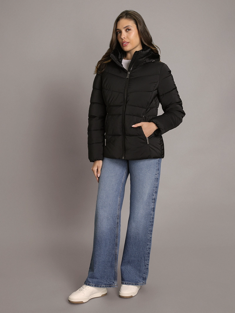 PARKA PUFFER CORTA CON GORRO - 2