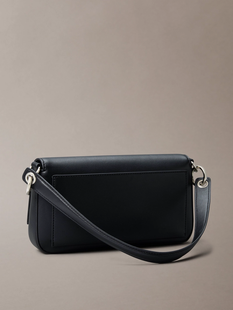 CARTERA DE HOMBRO SCULPTED - 2
