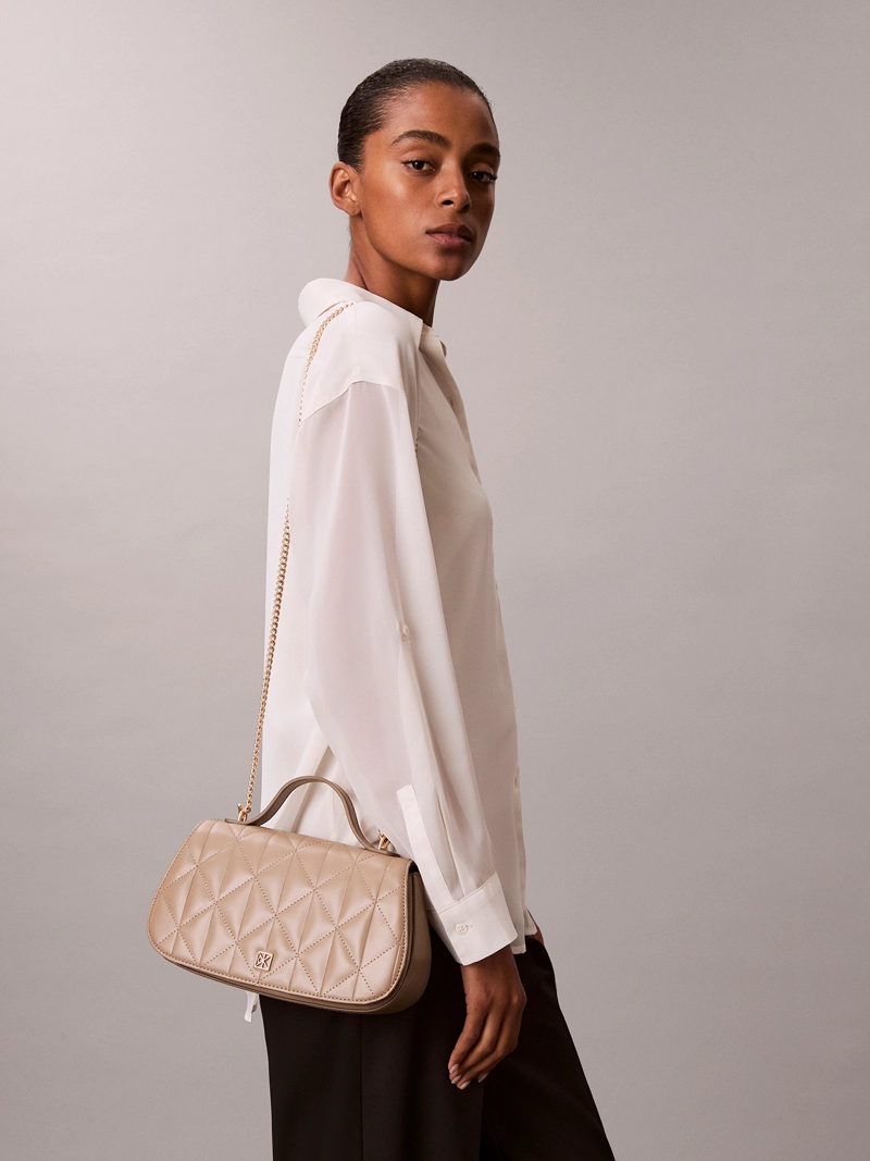 CARTERA ACOLCHADA DE MANO - 5