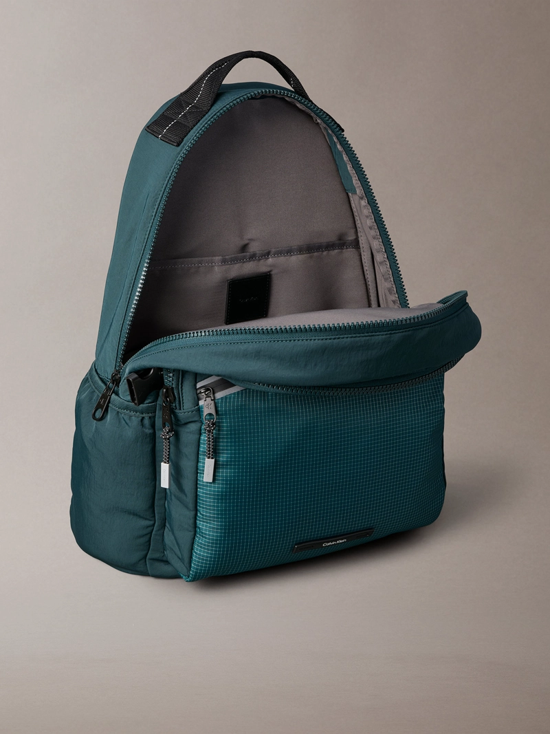 MOCHILA REDONDA UTILITARIA A RAYAS - 3
