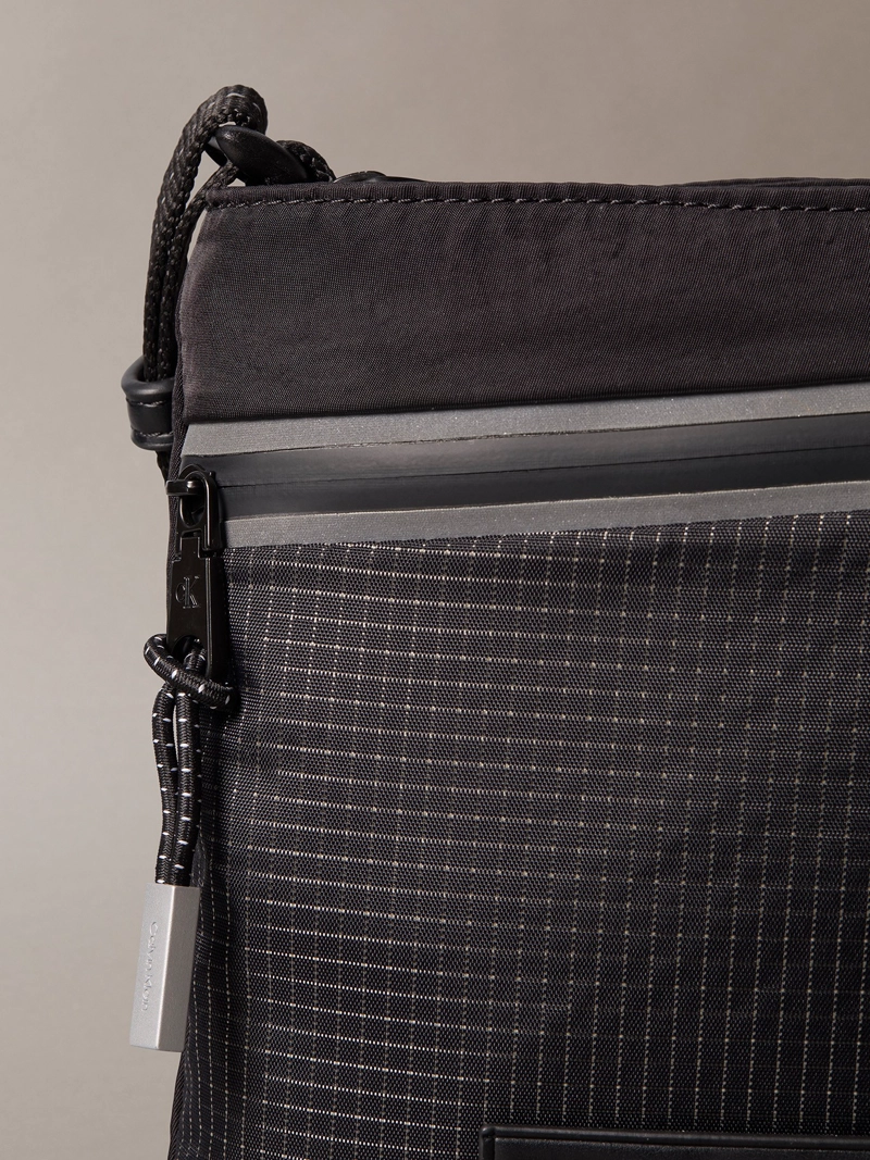 BOLSO REPORTER UTILITY ZIP - 4
