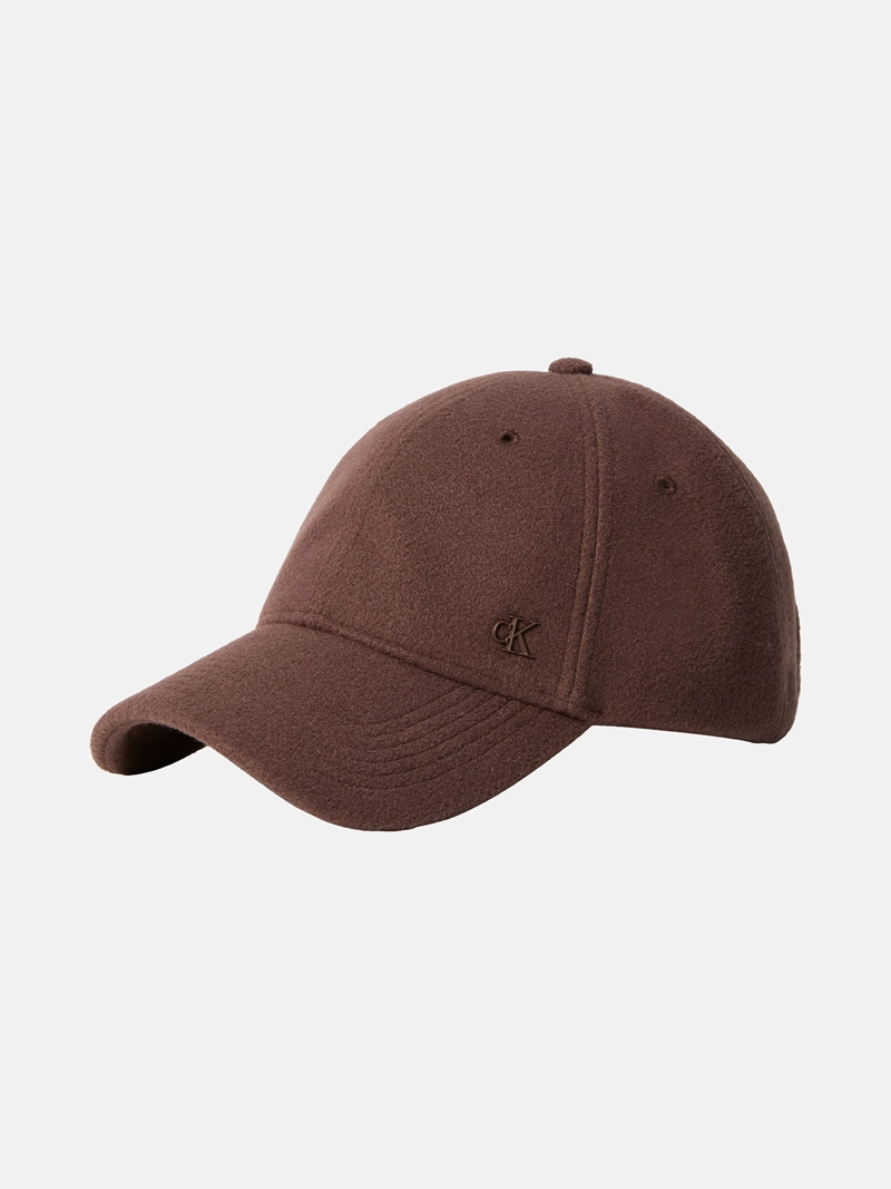 JOCKEY CON HERRAJES Y LOGO - 1