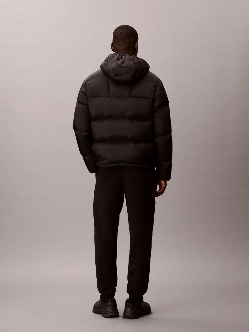 JOGGER CON GRAFICO RETRO - 3