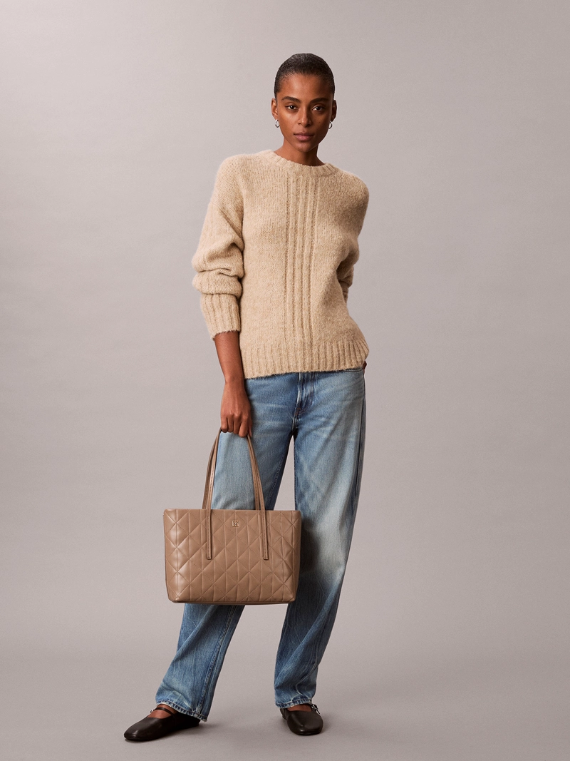 CARTERA TOTE PEQUEÑA ACOLCHADA - 5