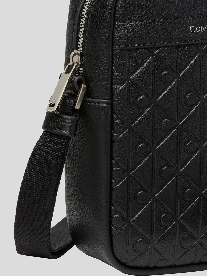 BOLSO REPORTER SLIM CON MONOGRAMA - 4