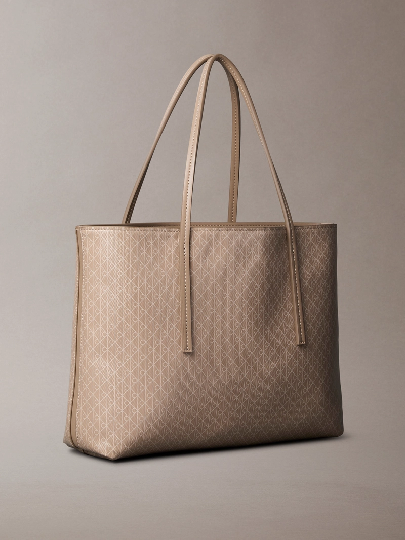 CARTERA TOTE PEQUEÑA CON ESTAMPADO Y CARTERA MINI - 2