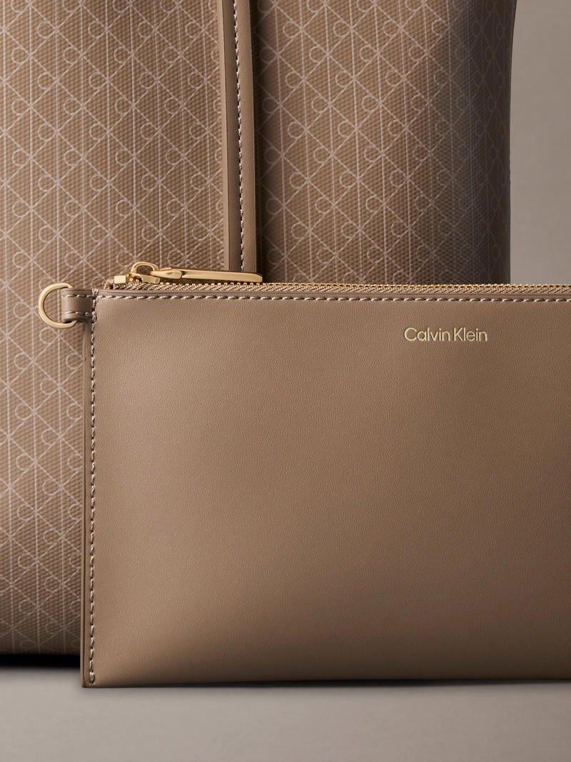 CARTERA TOTE PEQUEÑA CON ESTAMPADO Y CARTERA MINI - 4