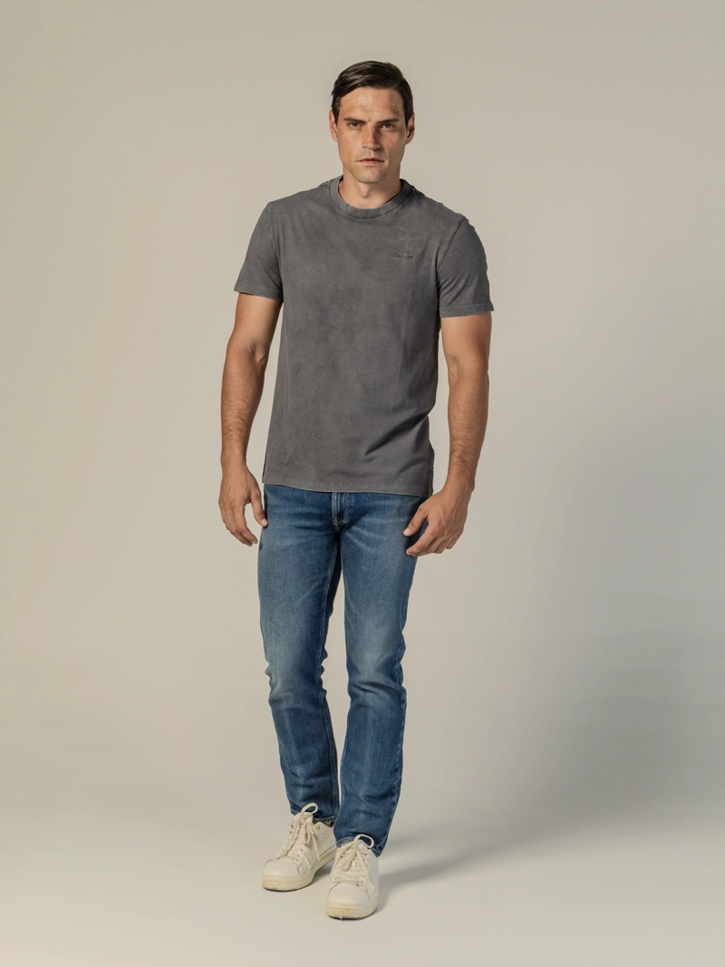 POLERA CASUAL CON LOGO - 2