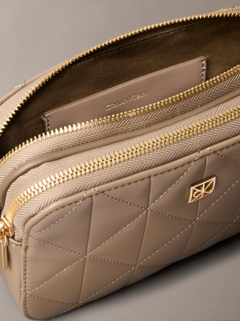 CARTERA CAMERA ACOLCHADA - 3