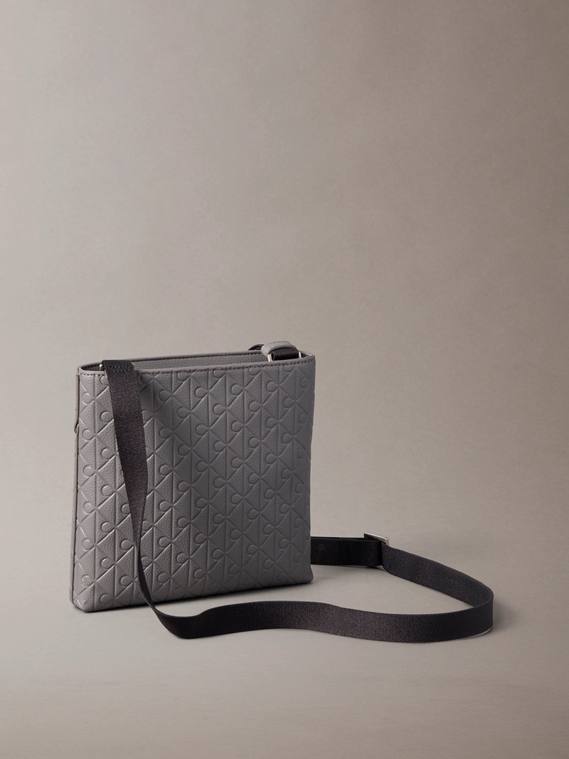 BOLSO CRUZADO CON ESTAMPADO DE EMBLEMA - 2