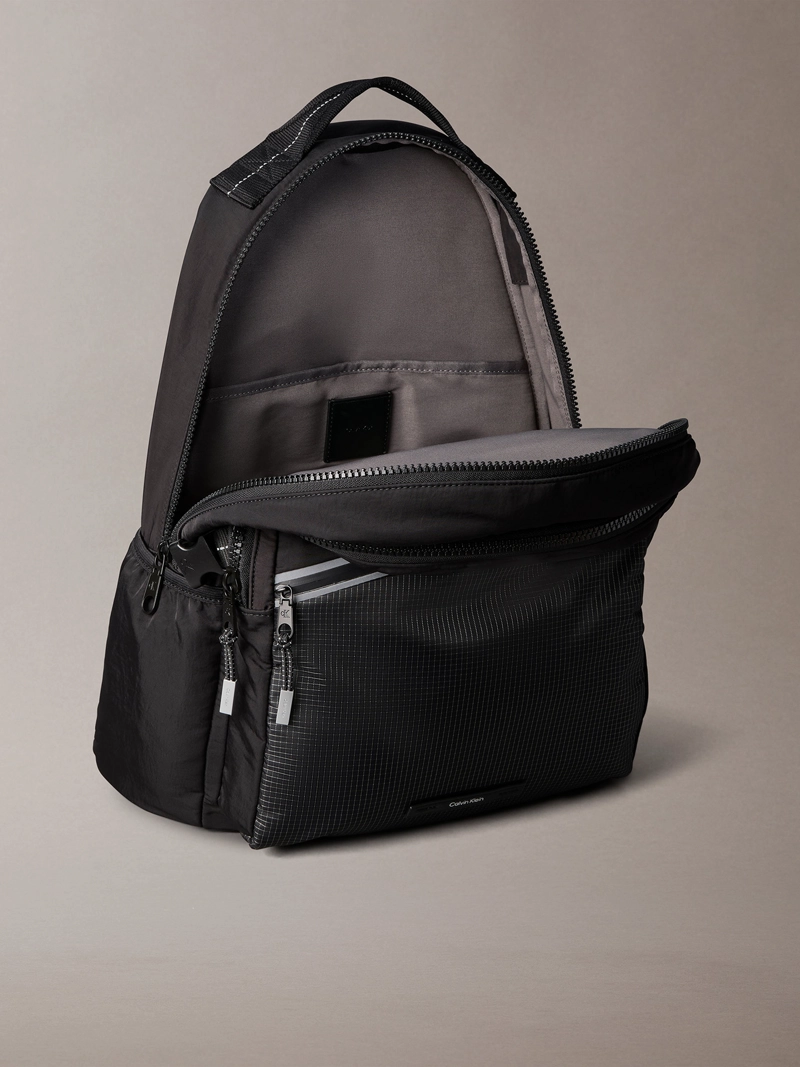 MOCHILA REDONDA UTILITARIA A RAYAS - 3