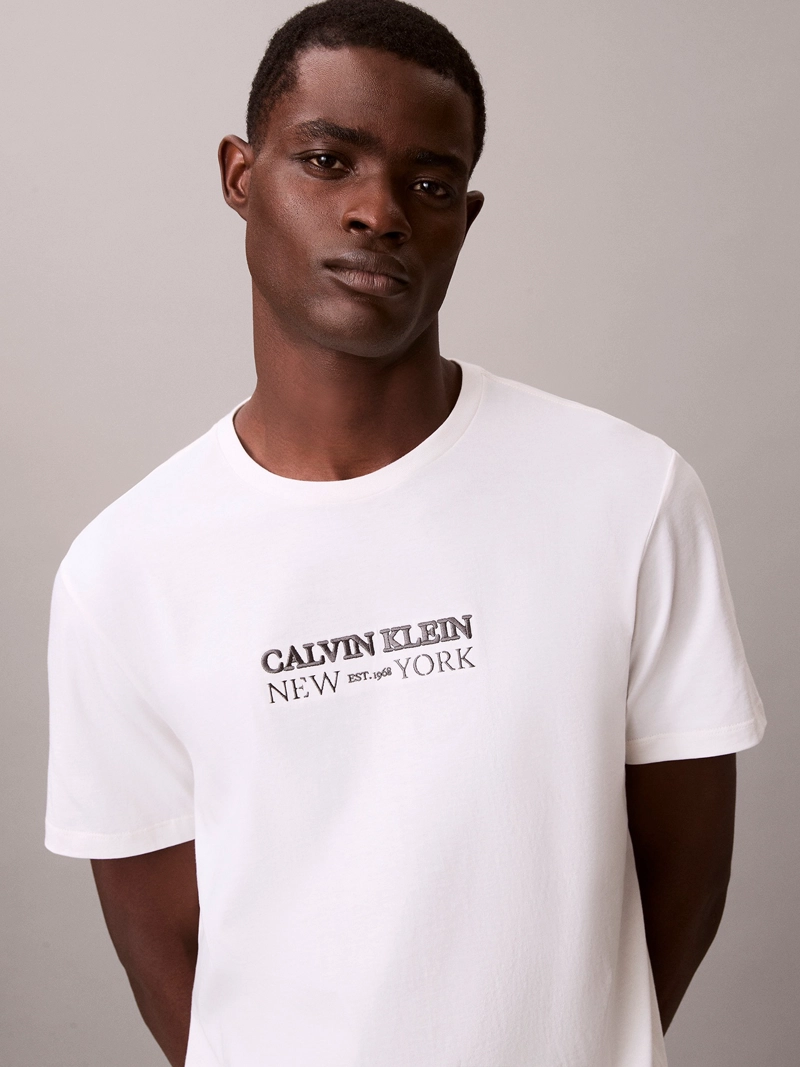 POLERA CON LOGO ESTAMPADO - 5