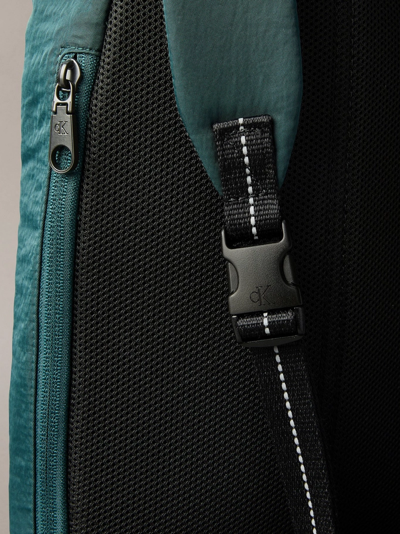 BOLSO DEPORTIVO UTILITY ZIP SLING - 4