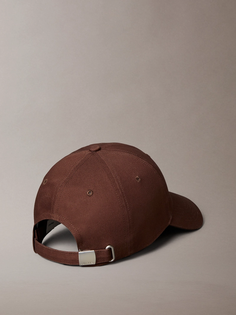 JOCKEY CON LOGOTIPO BORDADO - 2