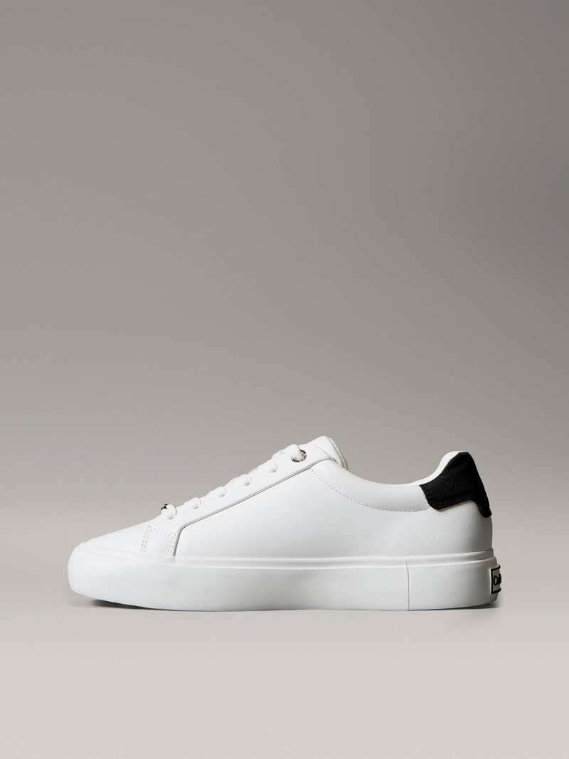 ZAPATILLAS DE CUERO CON LOGO GRABADO - 6