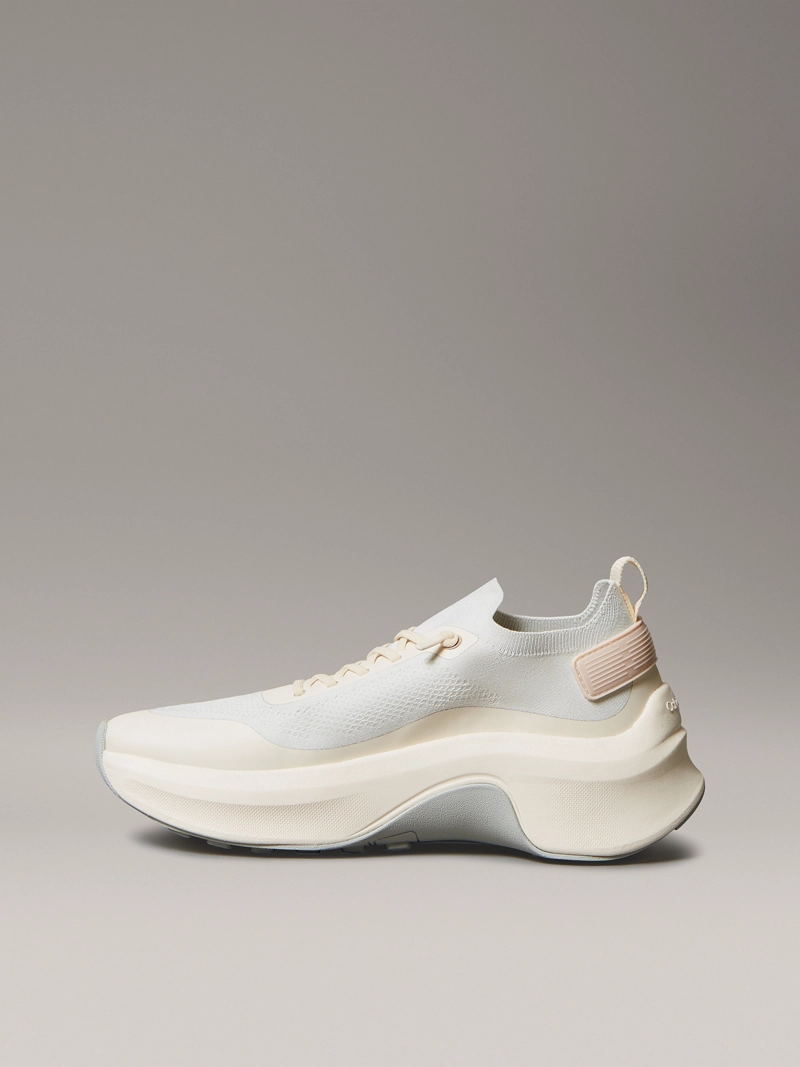 ZAPATILLAS CHUNKY RUNNER - 6