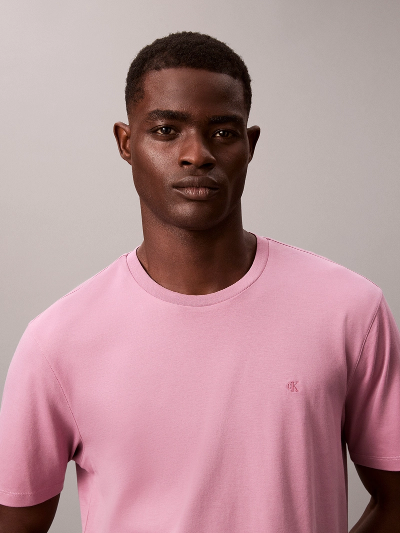 POLERA CON MONOGRAMA BORDADO EN CONTRASTE - 6