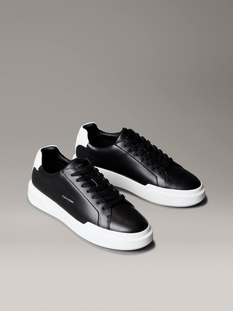 ZAPATILLAS DE CUERO CON LOGO DISTINTIVO - 1