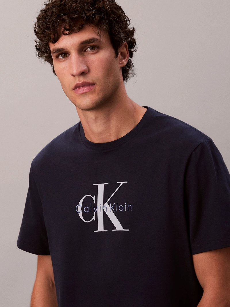 POLERA HERO MONOLOGO - 5
