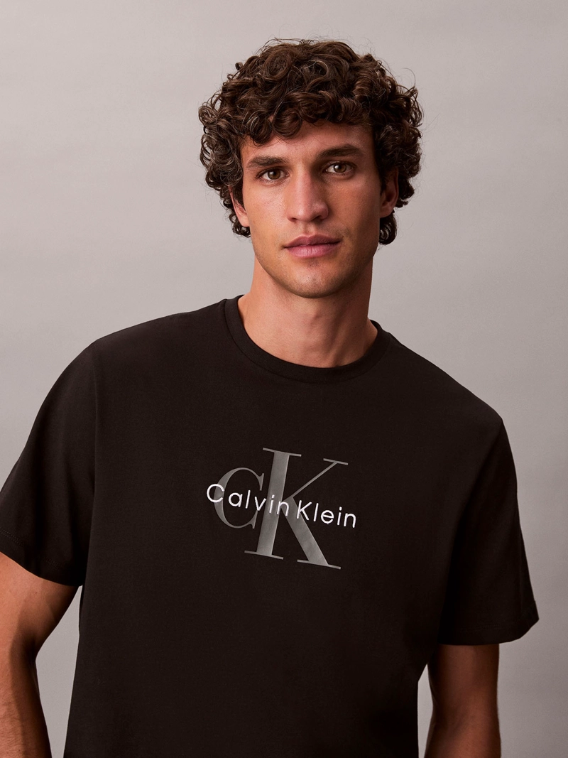 POLERA HERO MONOLOGO - 6