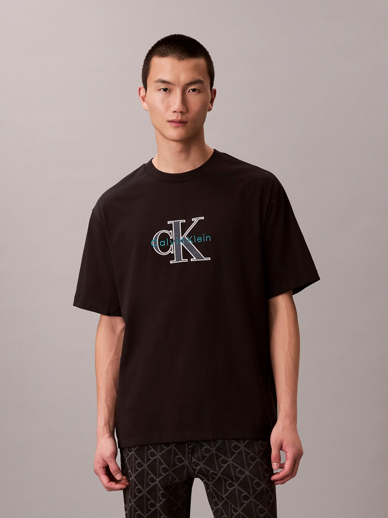 POLERA CON GRAFICO DE MONOLOGO - 1