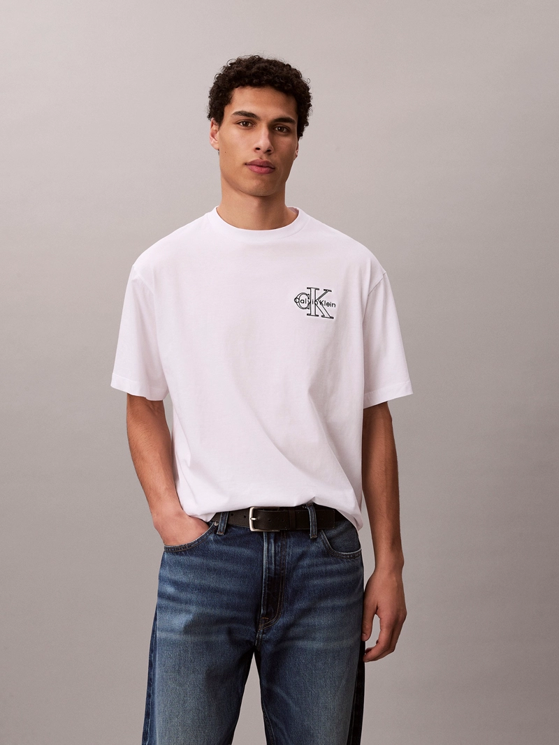 POLERA CON MONOLOGO BORDADO - 1