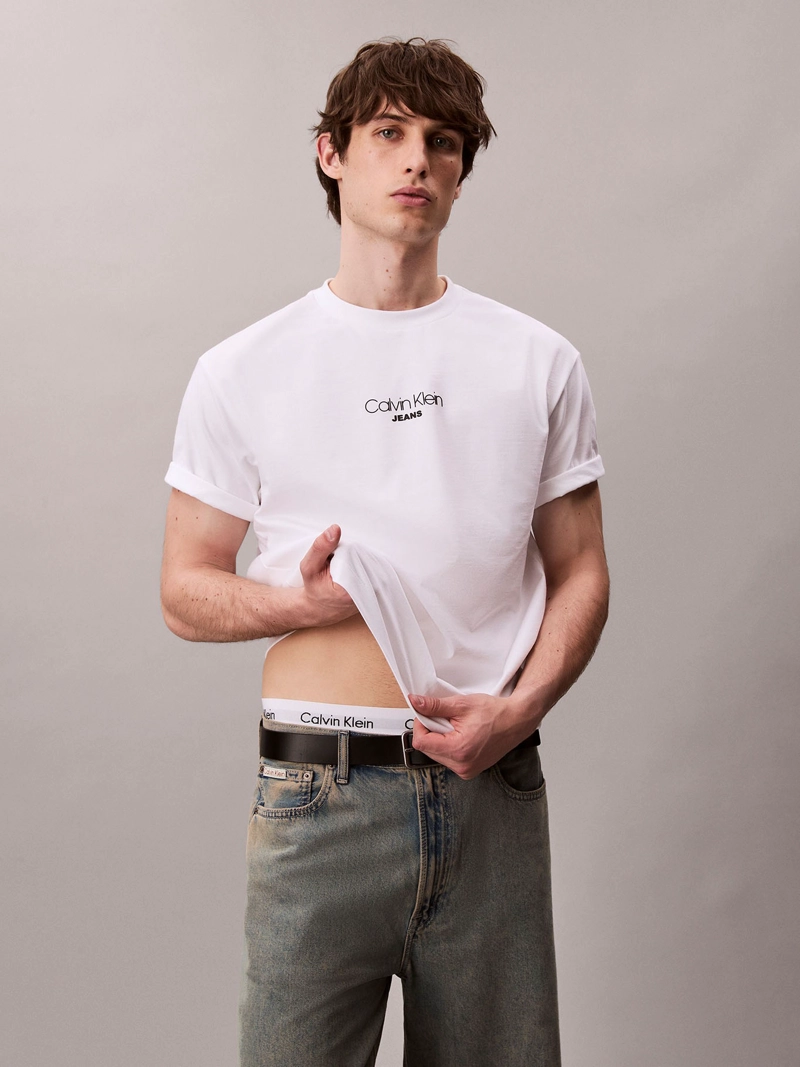 POLERA RELAXED CON LOGOTIPO EN RELIEVE - 4